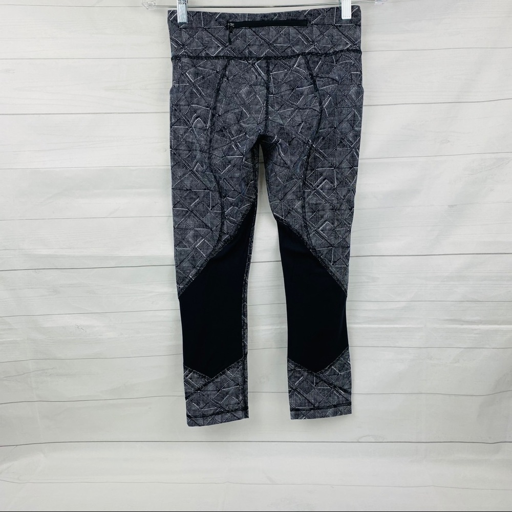 Lululemon| Crop Leggings - Picture 3 of 9